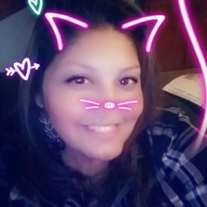 Meet your Posher, Eva